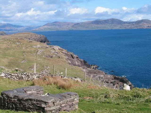 Hostal The Skellig & *